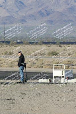 media/Dec-04-2025-Racers Edge (Thu) [[5ebc9f124d]]/1-Track Walk/